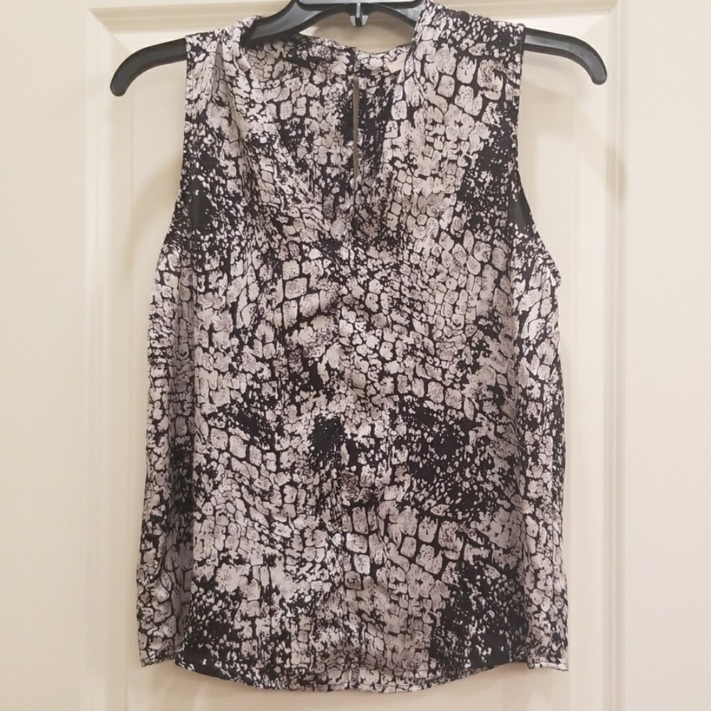 Forever 21 black and gray blouse